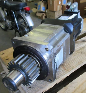 Parker Servo Motor MPP1153P41-KPSN + Gearbox PS142-100-094SU Used CutOut - Picture 1 of 10