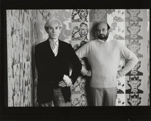 Andy Warhol bei Revolvergalerien Foto 8 x 10 - Bild 1 von 2