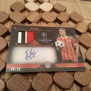 Topps Museum Collection Fc Bayern München Rafinha /25 Relict +Auto - Bild 1 von 2
