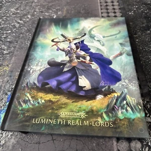 Edizione limitata Warhammer AOS Battletome-Lumineth Realm Lords, Hardback, 2020 - Foto 1 di 2