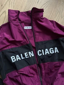 Brand New BALENCIAGA oversized Logo Jacket Size 34 Burgundy Black - Picture 1 of 7