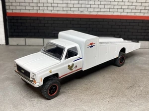1973 Chevy Car Hauler Tow Truck Lifted 4x4 Ramp Truck 1/64 Diecast Custom M2 - Picture 1 of 16