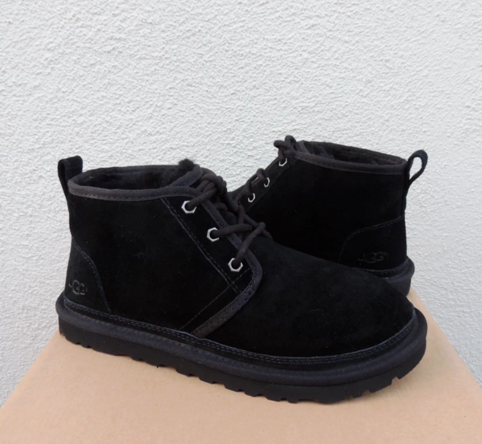 UGG Neumel Women's Boot, Size 6 - Black