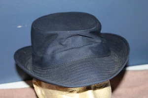 Sombrero azul marino canadiense de la era de la guerra de Vietnam talla grande con etiqueta de fabricantes - Imagen 1 de 8