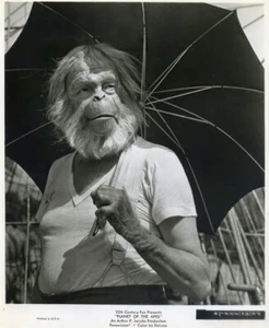 Planet of the Apes rare Behind the Scene 8" x 10"  Photo - Picture 1 of 1