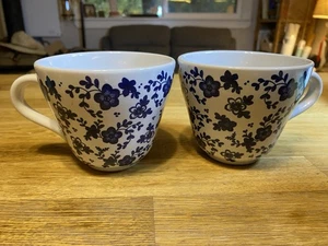 Paar 2 Ikea blau & weiß Blumen Blumen Becher Tasse - Bild 1 von 9
