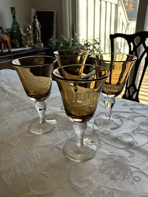 4 Artland Elegant Amber Gold Water Wine Goblets High Quality Hand Blown Glasses - Image 1 of 4