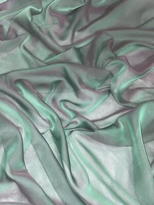 1 mtr two tone sage green cationic bridal dress chiffon fabric..58”wide #17406 - Picture 1 of 4