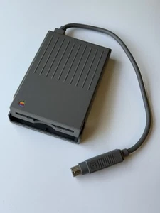 Apple Macintosh HDI-20 External 1.4MB 3.5" Floppy Drive SA14223L05R1 1991 Comput - Afbeelding 1 van 11