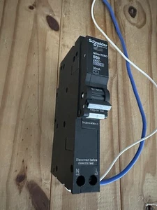 SCHNEIDER 50A 30MA RCBO QOVS 1 POLO ÚNICO B50 QO150B10RCBO30F - Imagen 1 de 3