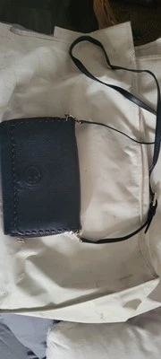 Tori Burch leather Crossbody Bag Purse Thea Flat Wallet Black NWT - Image 1 of 4