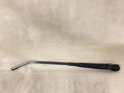 Isuzu Trooper II 2001 brazo limpiaparabrisas trasero de vidrio OEM Foto 1 de 4