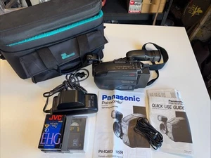 Panasonic Palmcorder PV-IQ403D with Charger, Light, Bag, Remote, Tapes/cleaner - Picture 1 of 11