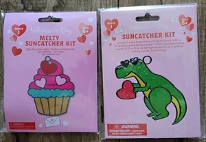 2 Bake It Sun catchers stained glass (NEW) Great fun! Cupcake and Dinosaur! Melt - Bild 1 von 2