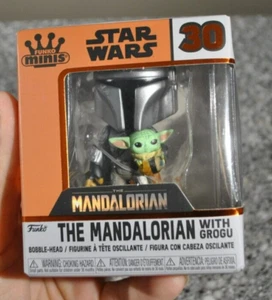 Funko Minis Star Wars #30 Mandalorian with Child Grogu Baby Yoda Jet Pack New - Picture 1 of 3