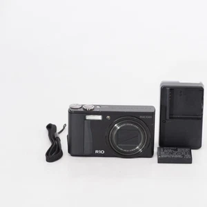 Ricoh R10 10MP Compact Digital Camera Black [Excellent+] #13095 - Picture 1 of 10