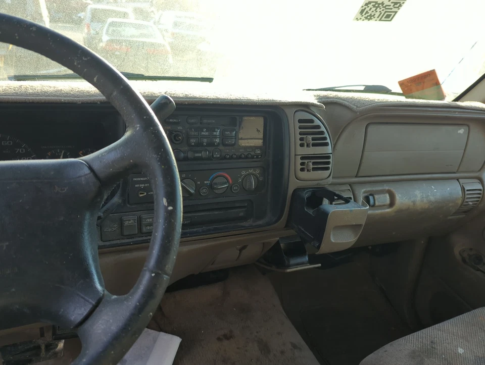 Control de calefacción de aire acondicionado Chevrolet K1500 J9LNS Foto 1 de 4