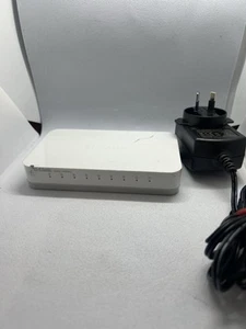 D-Link DGS-1008A 8-Port Gigabit Desktop Switch - Picture 1 of 4