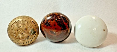 3 Antique DOORKNOBS - EASTLAKE BRASS, WHITE PORCELAIN, & BROWN PORCELAIN - Image 1 of 4