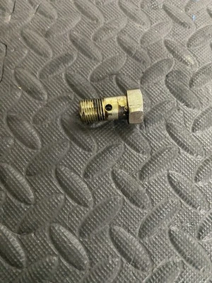 Bomba de dirección asistida OEM 2001-2005 Lexus IS300 3,0 L Banjo Bolt 17 mm Foto 1 de 3