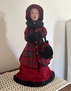 Valerie Parr Hill Dickens Carolers Christmas Women - Picture 1 of 3