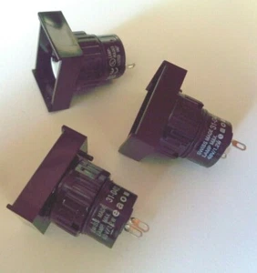 Cuerpo indicador de lámpara de señal EAO 31-040-005 (LOTE DE 3 PIEZAS) NUEVO - Imagen 1 de 1