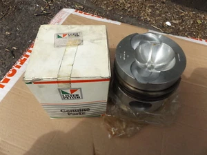 LISTER JWSC (turbo and intercooled) PISTON ASSY 582-11272 - Picture 1 of 9