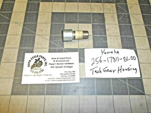 YAMAHA TX650 256-17811 TACH GEAR HOUSING 1 QUANTITY VINTAGE OEM FREE SHIPPING - Foto 1 di 3