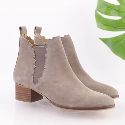 Diba Women's Boots Size 8.5 Block Heel Chelsea Scalloped Taupe Tan Suede Pull On - Image 1 of 4