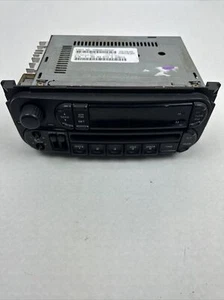 Lettore CD radio AM/FM Daimler Chrysler Jeep Dodge 2002-2007 OEM #P05091556AF - Foto 1 di 9