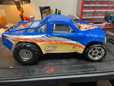 Vintage Losi STRIKE 2WD SCT RC Truck New Chassis/Arms Excellent Condition - Image 1 of 4