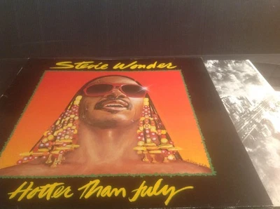LP *Funk Soul* STEVIE WONDER - Hotter Than July **OIS foc - Bild 1 von 2