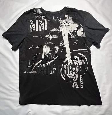 Camiseta Jeans By Buffalo negra con estampado de motocicleta con cuello en V.  The Legendary Brand Foto 1 de 4