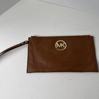 MICHAEL KORS Fulton Large Wristlet Bag/Cosmetic Case Brown/Tan Pebbled Leather - Image 1 of 4
