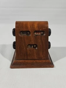 Vintage Wooden Perpetual Desk Calendar Finch & McCullouch - Picture 1 of 15
