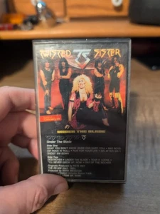 TWISTED SISTER - UNDER THE BLADE (Cassette, 1985) SR - Picture 1 of 3