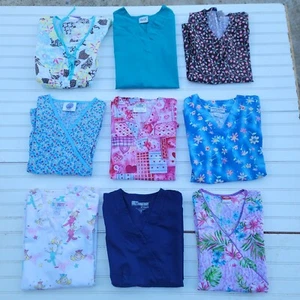 Lot Of 9 Womens Scrub Uniform Tops Printed SB Dickies Grays Anatomy Blue XS - S - Picture 1 of 12