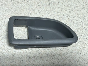 2009 KIA Sorento Front Right Interior Handle Trim Cover Gray OEM - Picture 1 of 3