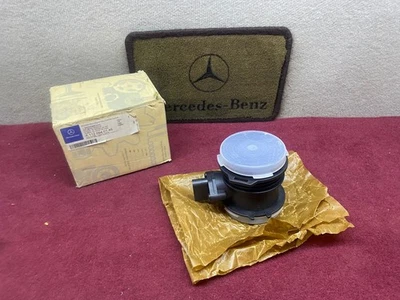 Mercedes Benz Air Mass Sensor A1120940148 NOS - Image 1 of 4
