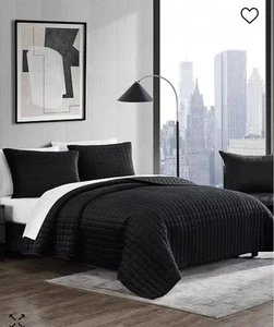 Vera Wang Black Diamond Velvet 3-Piece Quilt Set, Queen Size NEW - Picture 1 of 2