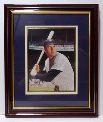Mickey Mantle 8x10" Photograph in 16x18.5" Glass Panel Wood-Pattern Frame HS-B4 - Image 1 of 3