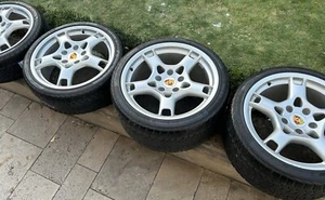 Porsche 997 911 Felgen lobster 8+11x 19 Wheel Rim Set Carrera C4 Winter Nokian - Bild 1 von 24