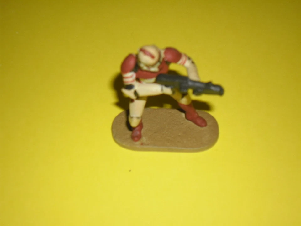 MODELLINO COLLEZIONE-star wars- n° 3 -soldatino piombo miniatura lucasfilm 2005 - Immagine 1 di 1