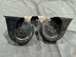 2007 Dodge Ram 6.7 Cummins Bosch Horns - Picture 1 of 10