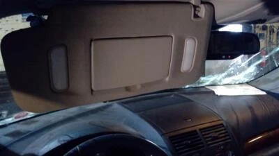 Parasol Saturn Outlook 2007-2010 lado izquierdo Foto 1 de 4