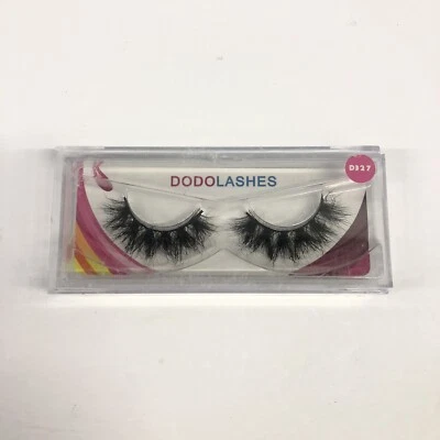 Dodo Lashes • Style D327 - Image 1 of 2