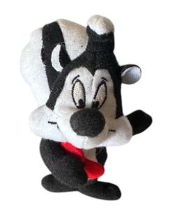 4" Starbucks Warner Brothers Looney Tunes Pepe Le Pew Finger Puppet Plush - Picture 1 of 9
