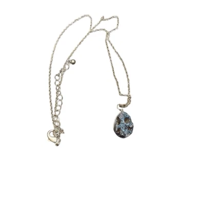 Precioso collar minimalista de piedra drusa Foto 1 de 4