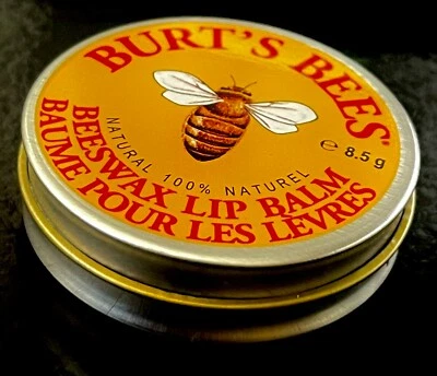 Burt's Bees Natural Lip Balm 8.5g (0.3oz) - 100% Natural - Image 1 of 4
