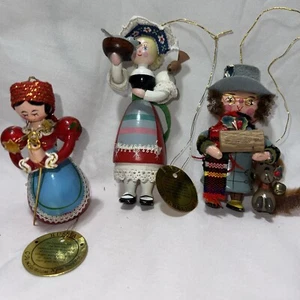 Vtg 1982 Sears Christmas Around The World Wood Ornaments RUSSIA ENGLAND DENMARK - Picture 1 of 8